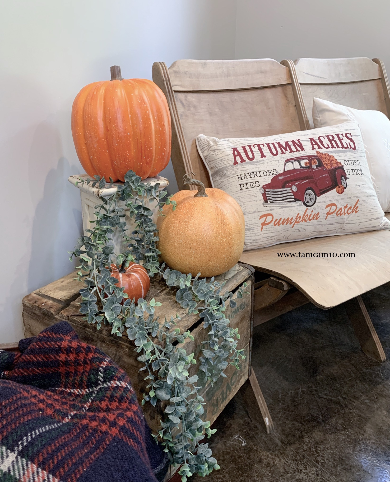 Fall Home Decor Ideas | Faux Pumpkins | Hanging Eucalyptus | Pumpkin Patch | Plaid | tamcam10 |